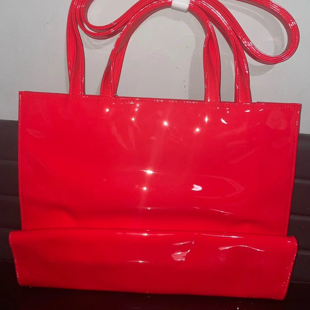 Medium Red Patent Telfar Bag - Picture 4 of 10